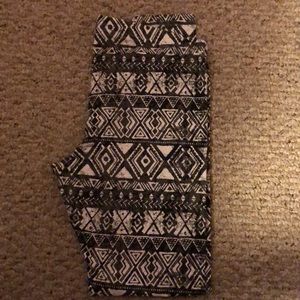 Tribal print leggings